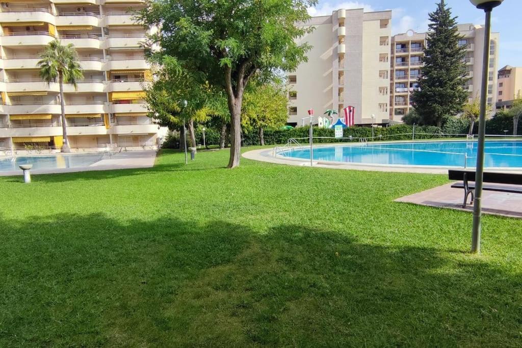 Apartamento En Salou Con 3 Piscinas Junto A Port Aventura 외부 사진